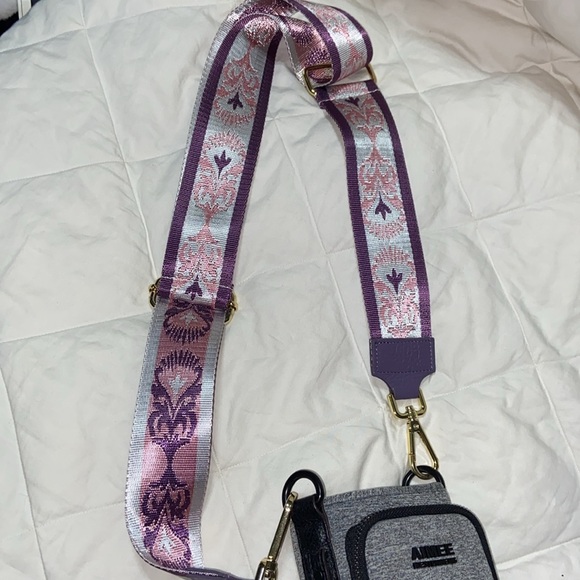 Nwot Aimee Kestenberg heathered On Top Of The World Water Bottle Crossbody B - Picture 4 of 12